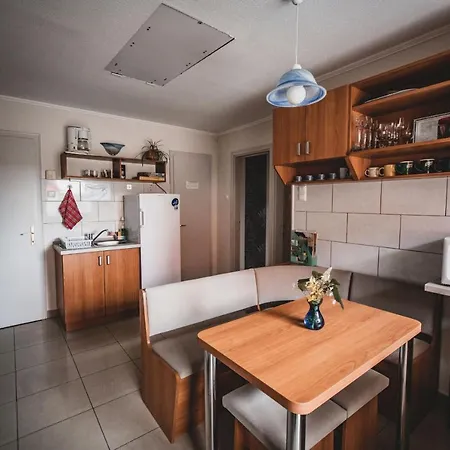 Primavera Vendegszobak