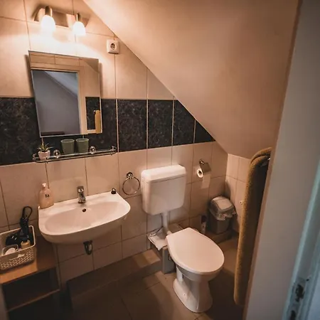 Primavera Vendegszobak Eger