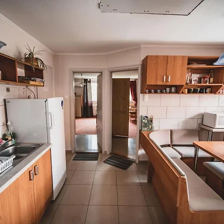 Primavera Vendegszobak