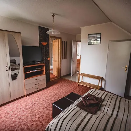 Primavera Vendegszobak Penzion