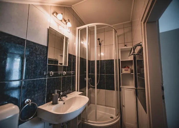 Primavera Vendegszobak * Eger